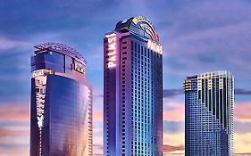 Luxury Suites At Palms Place